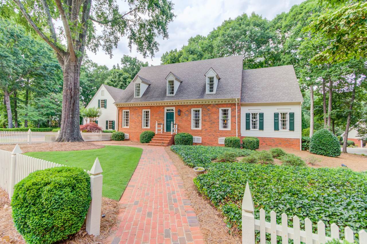 2071 Lullwater Place - Photo 1