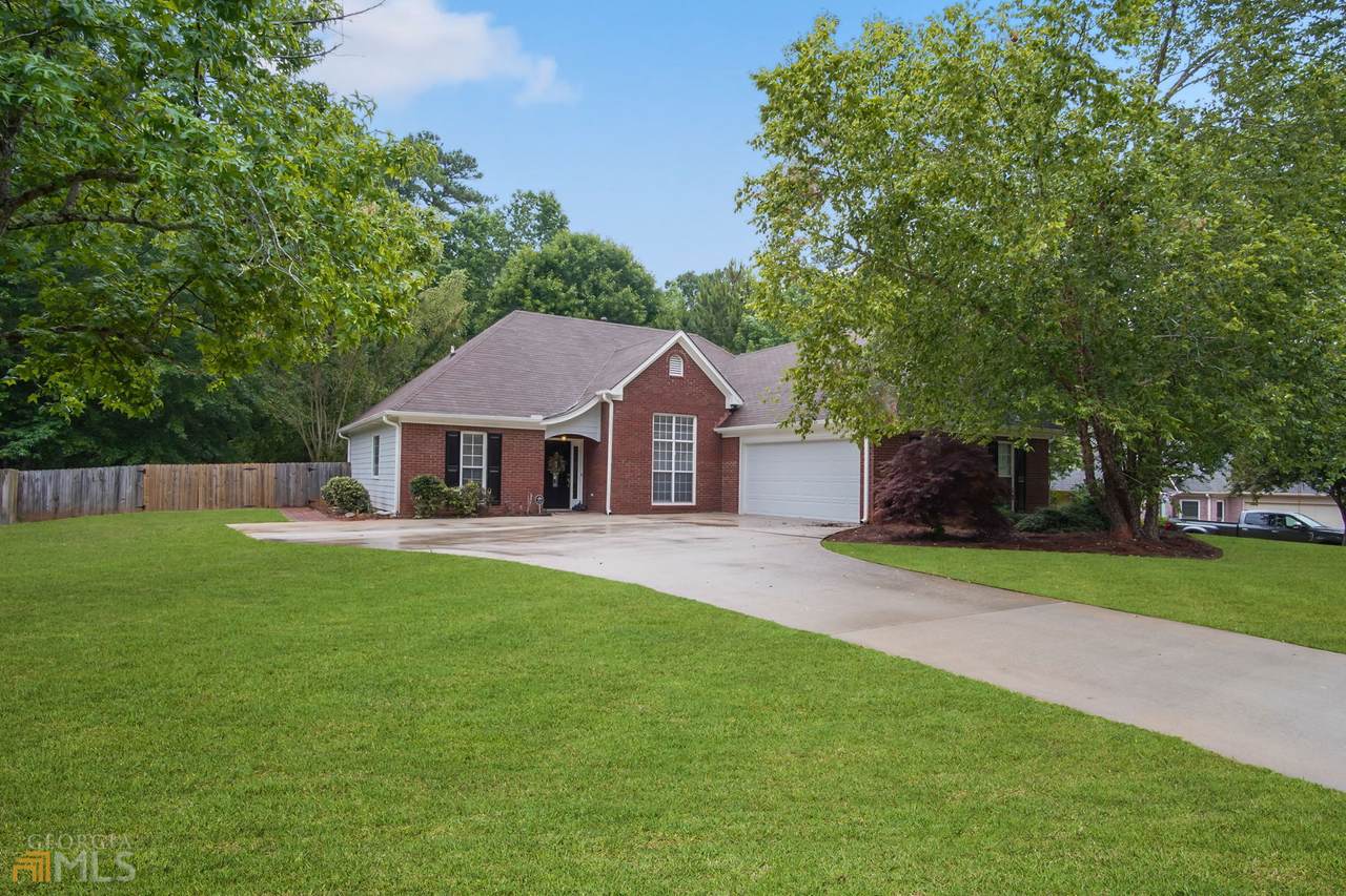 255 Flowers Drive - Photo 1