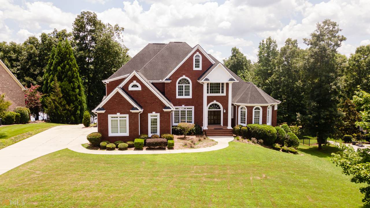 163 Worthington Way - Photo 1