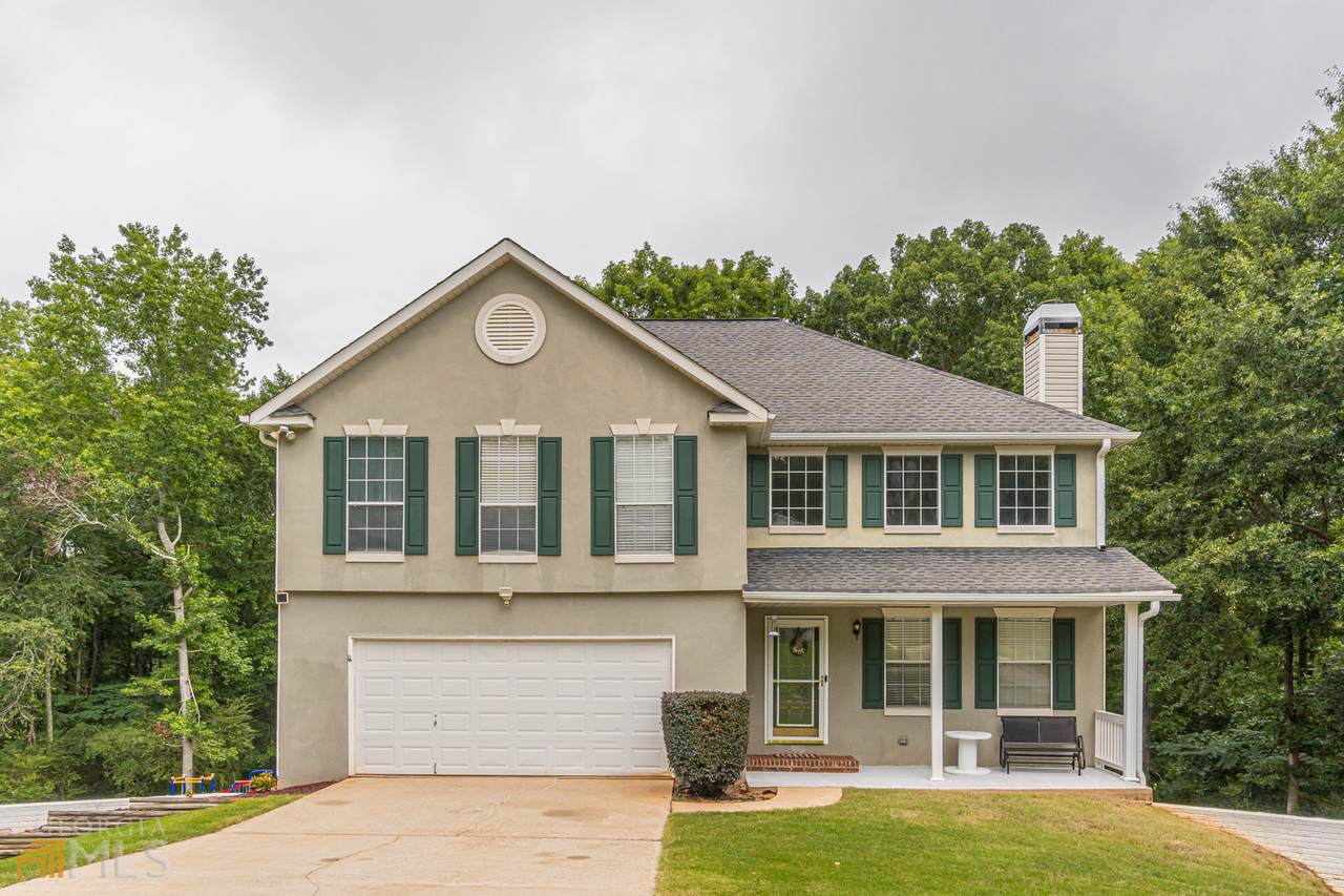 212 Oak Grove Drive - Photo 1