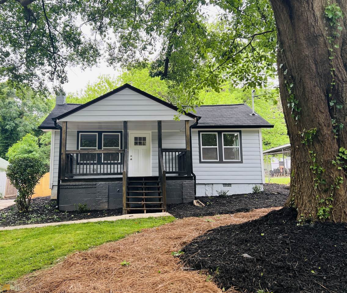1100 Osborne Street - Photo 1