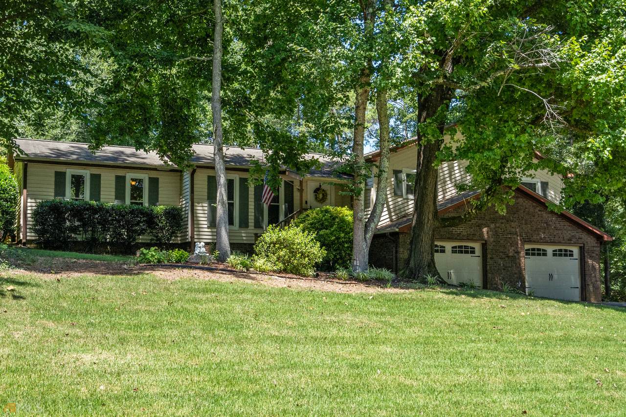 534 Rivercrest Drive - Photo 1