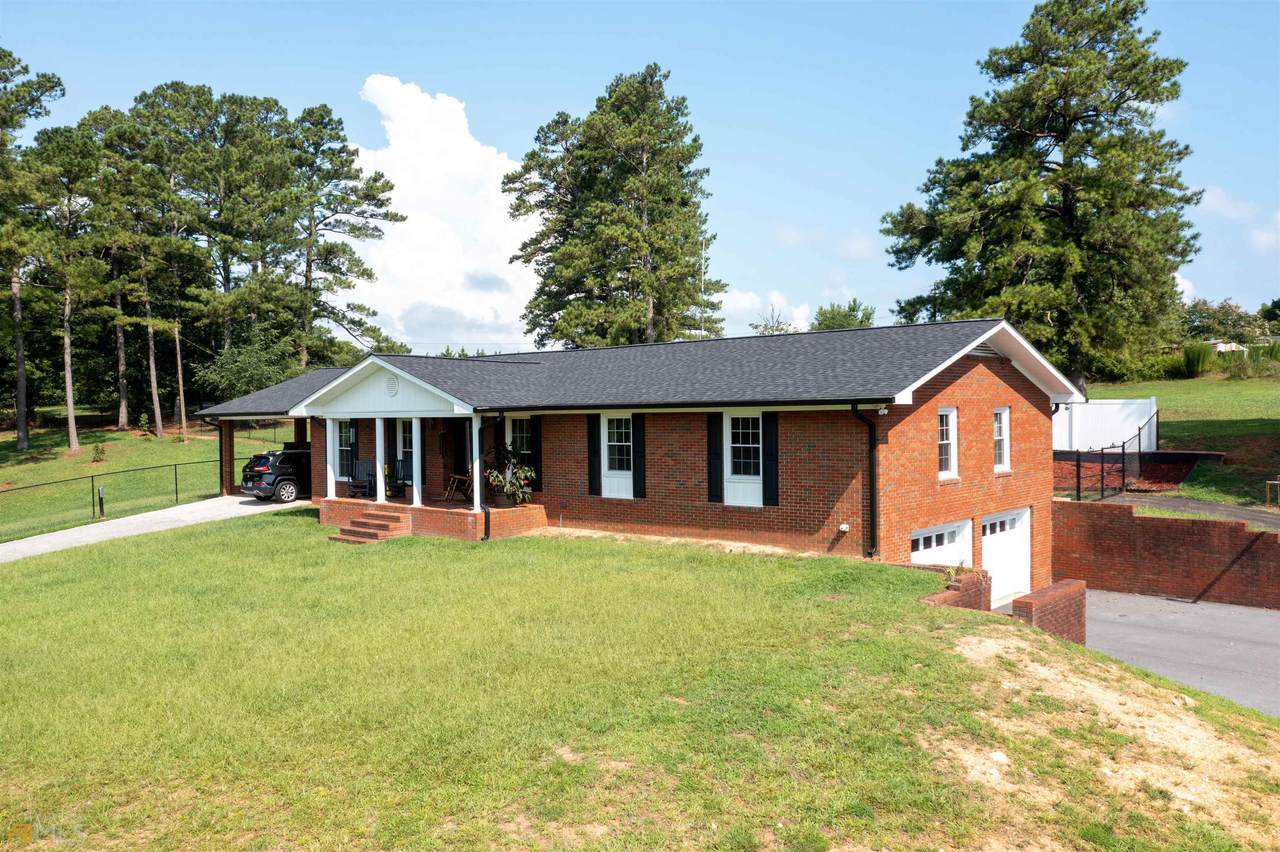 662 Goodwin Drive - Photo 1