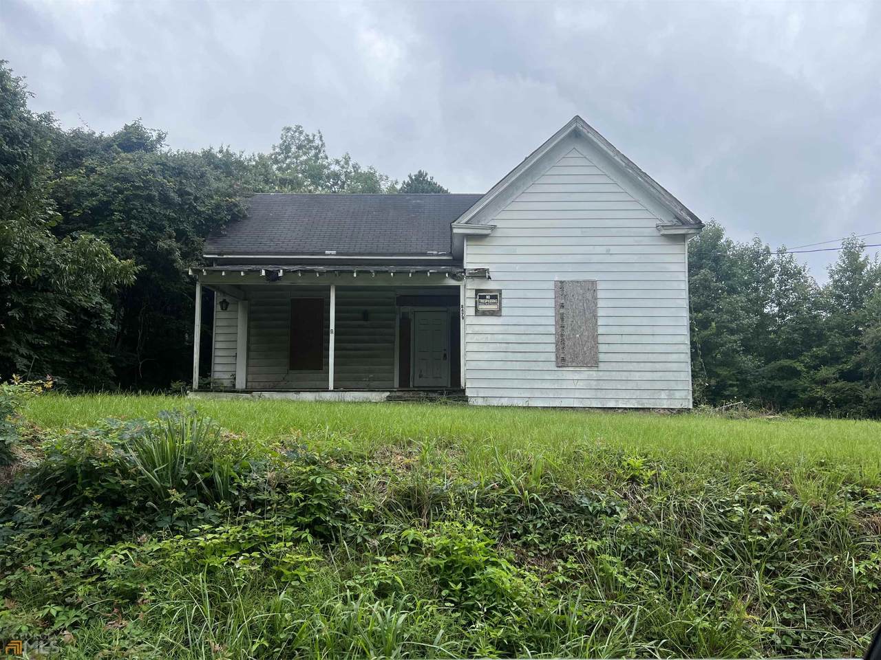 8479 Chicago Avenue - Photo 1