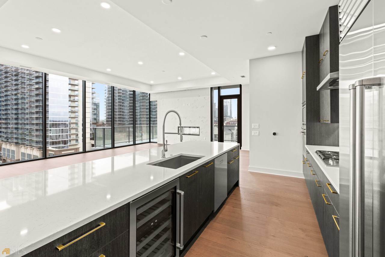 40 12th Street - Photo 1