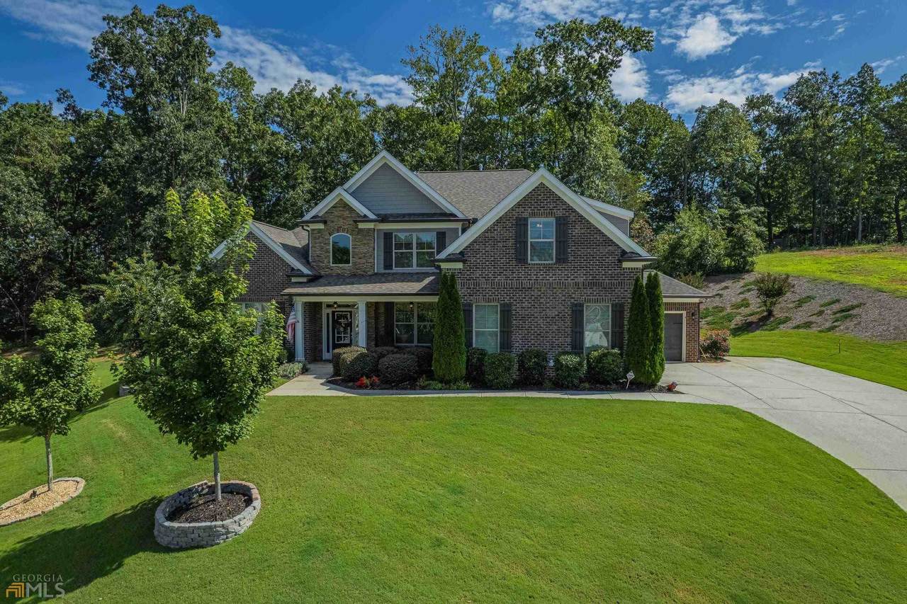 551 Thomas Drive - Photo 1