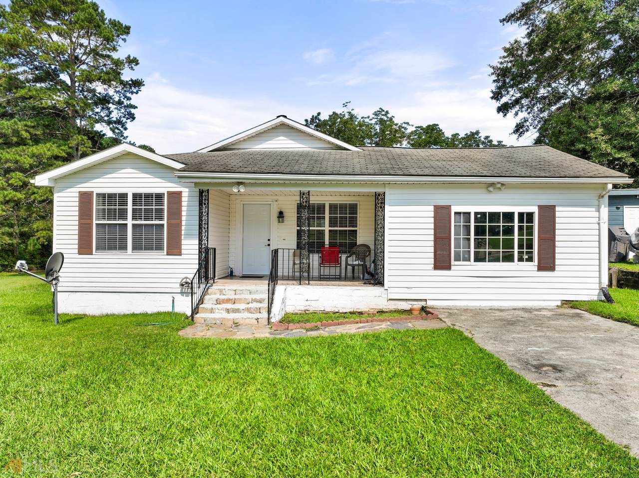 105 Harris Street - Photo 1