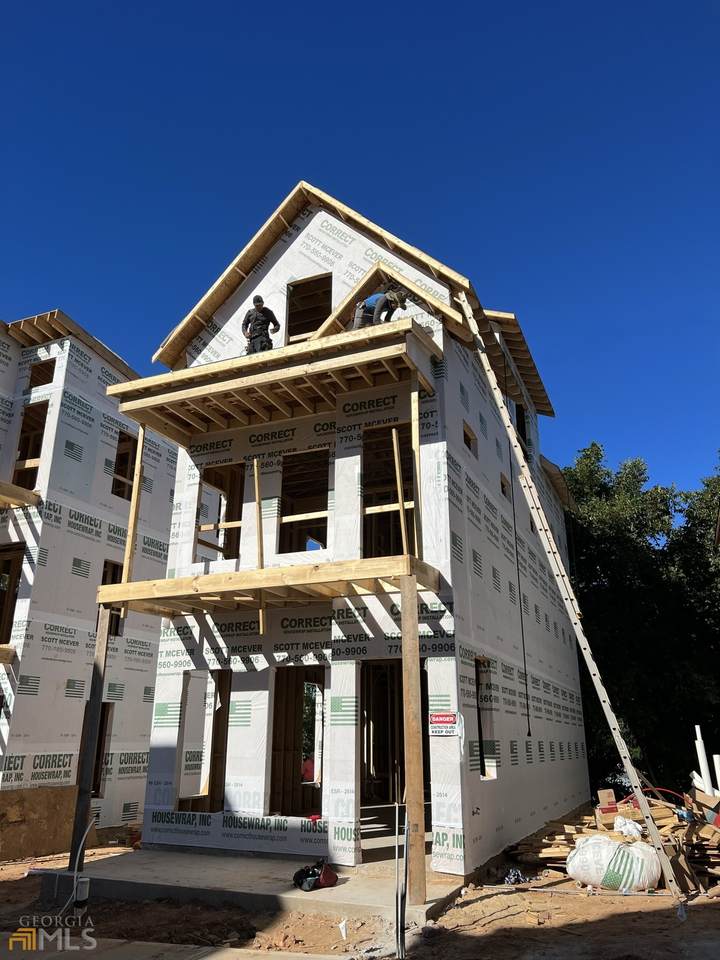 314 Clarendon Court - Photo 1