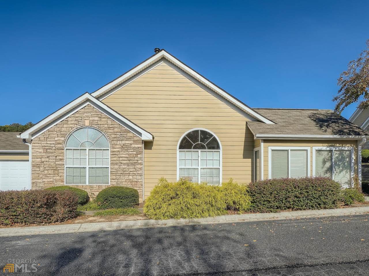 2191 Rockbridge Road - Photo 1
