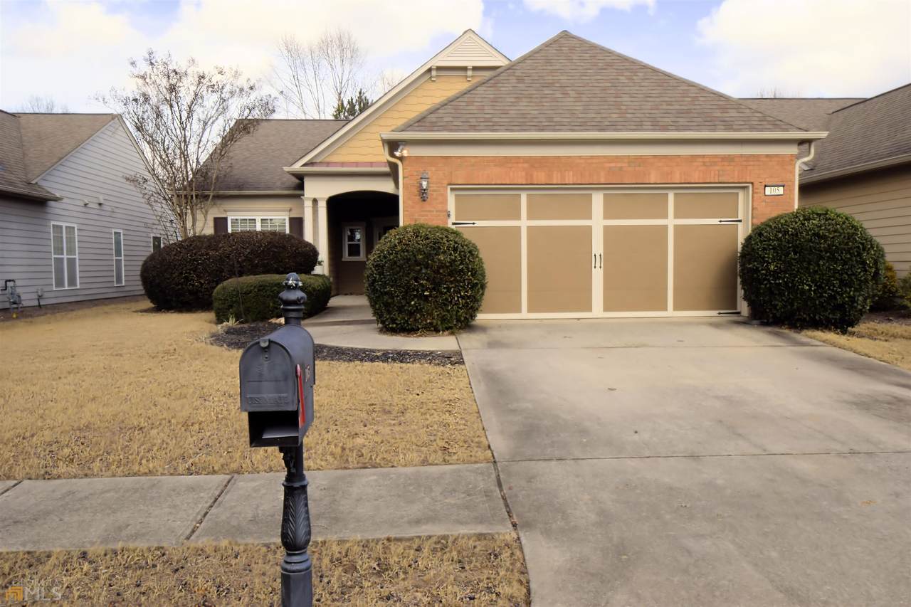 105 Dahlia Drive - Photo 1