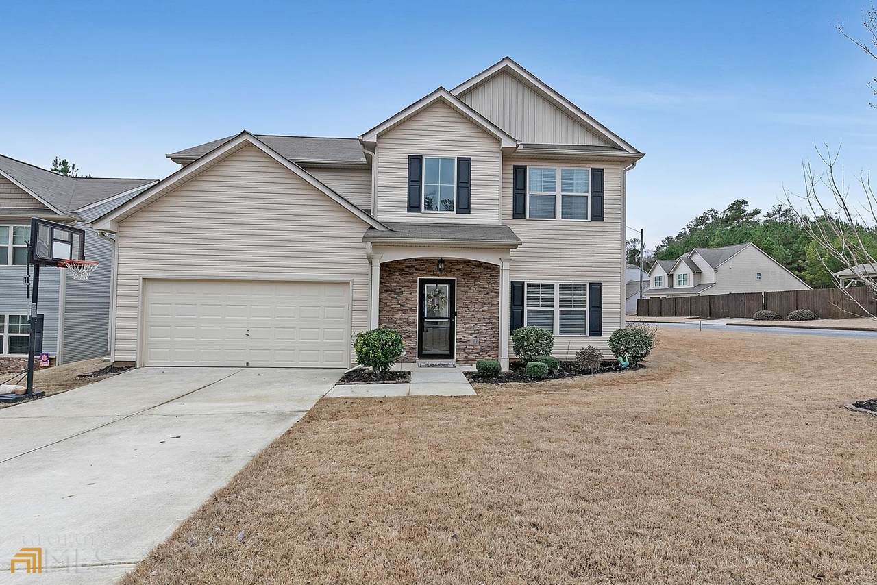 394 Hawthorn Drive - Photo 1
