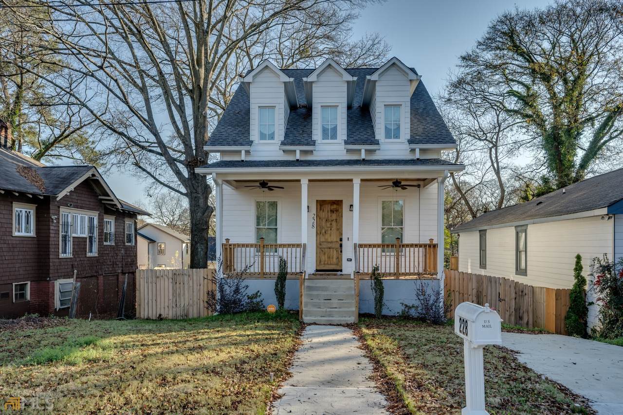228 Racine Street - Photo 1