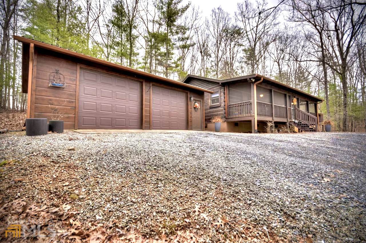 210 Shadetree Lane - Photo 1