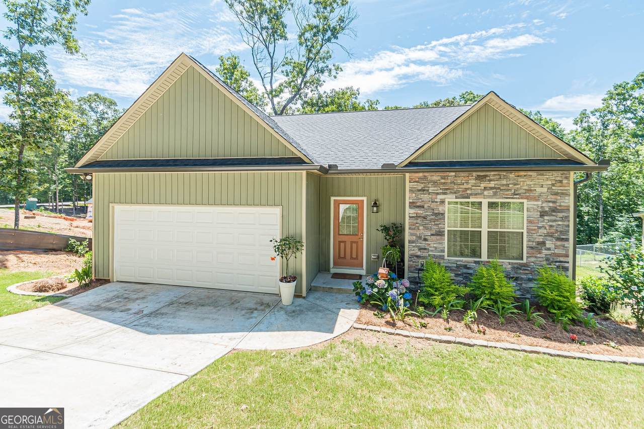 3905 Sea Court - Photo 1