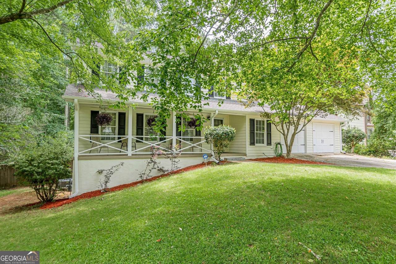 400 Raintree Bend - Photo 1