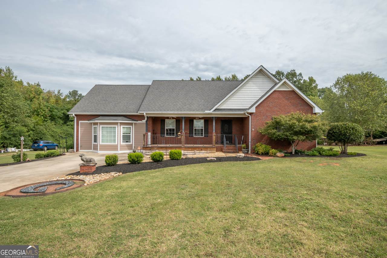 117 Dunbar Place - Photo 1