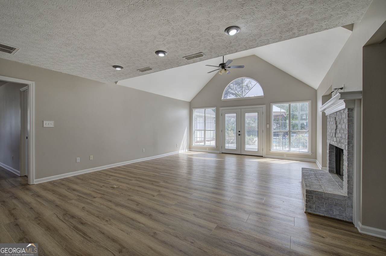 19 Windrush Drive NW, Rome, GA 30165 (MLS 10374654) RE/MAX Center