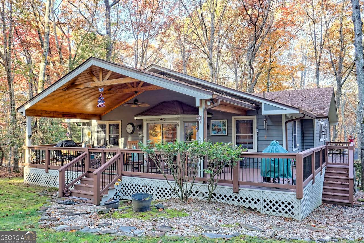 381 Sugarbush Drive - Photo 1