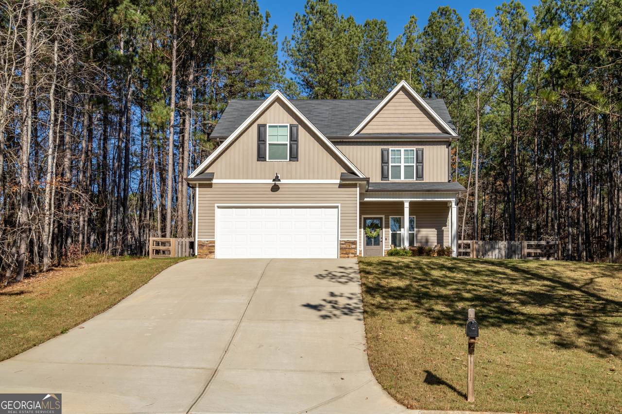 81 Roundtree Court - Photo 1
