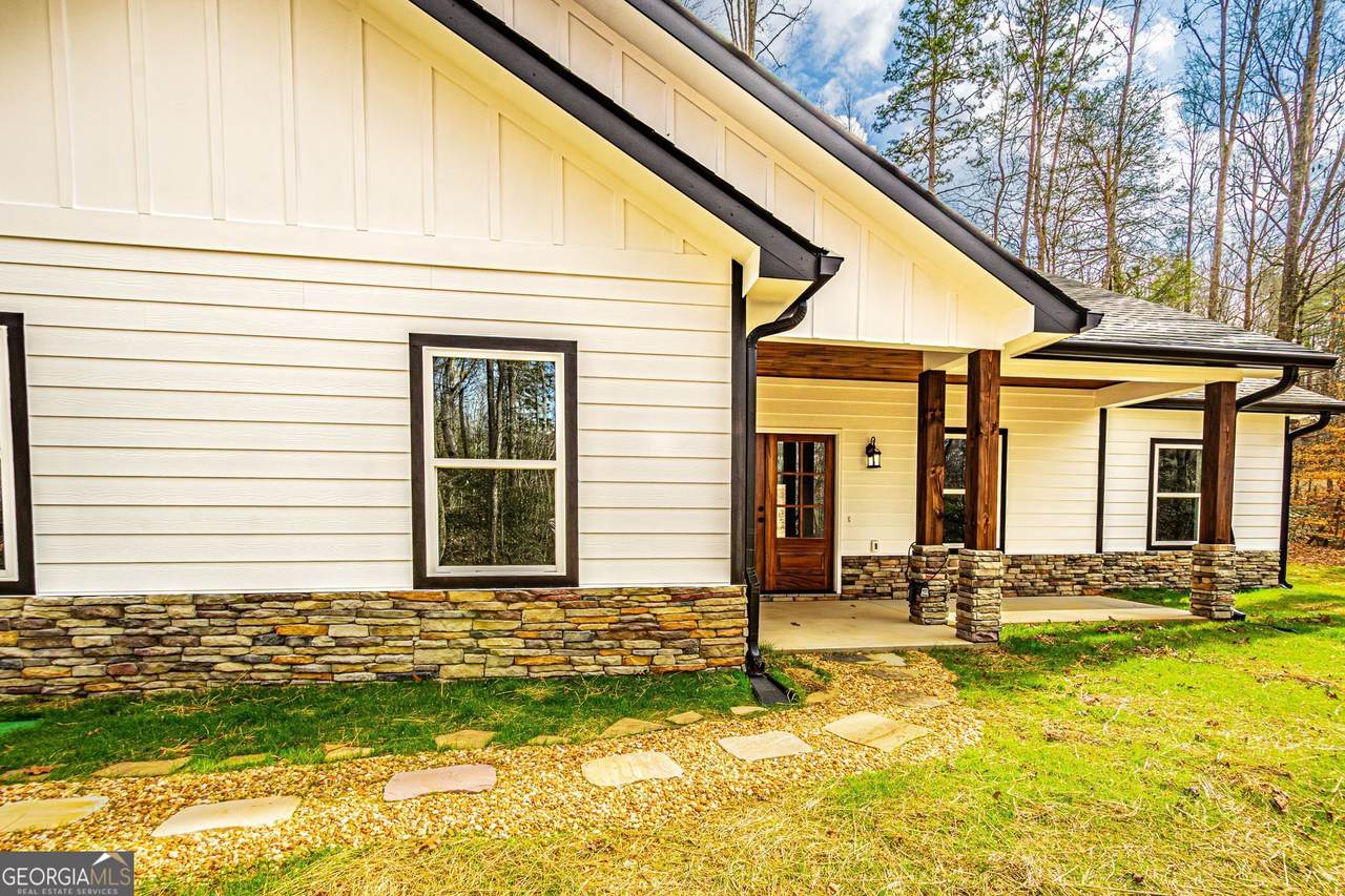 90 Lake Point Drive - Photo 1
