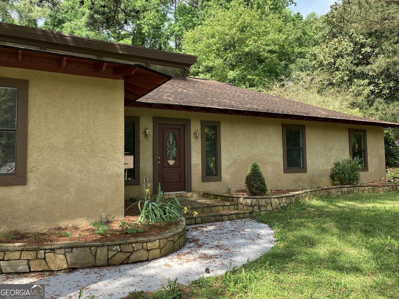 1288 Lakewood Drive - Photo 1