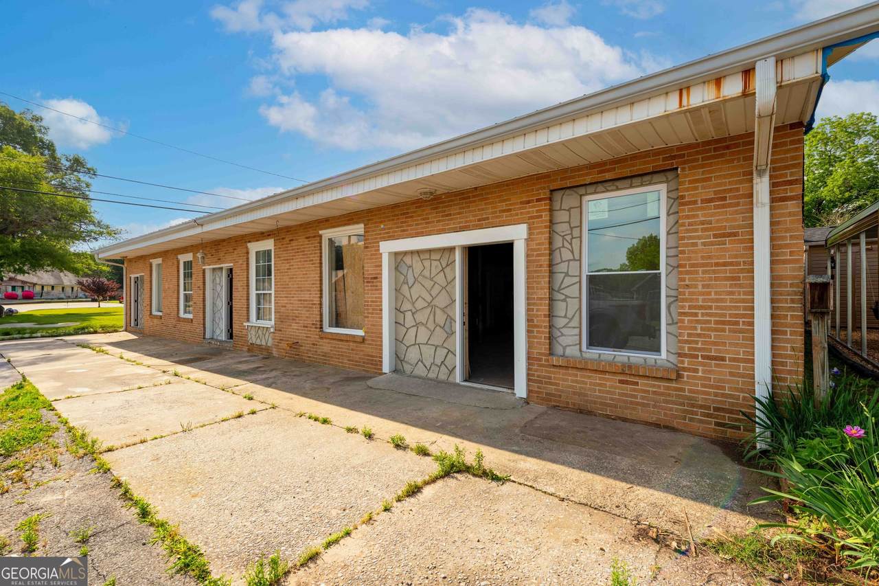 8 2nd Street - Photo 1