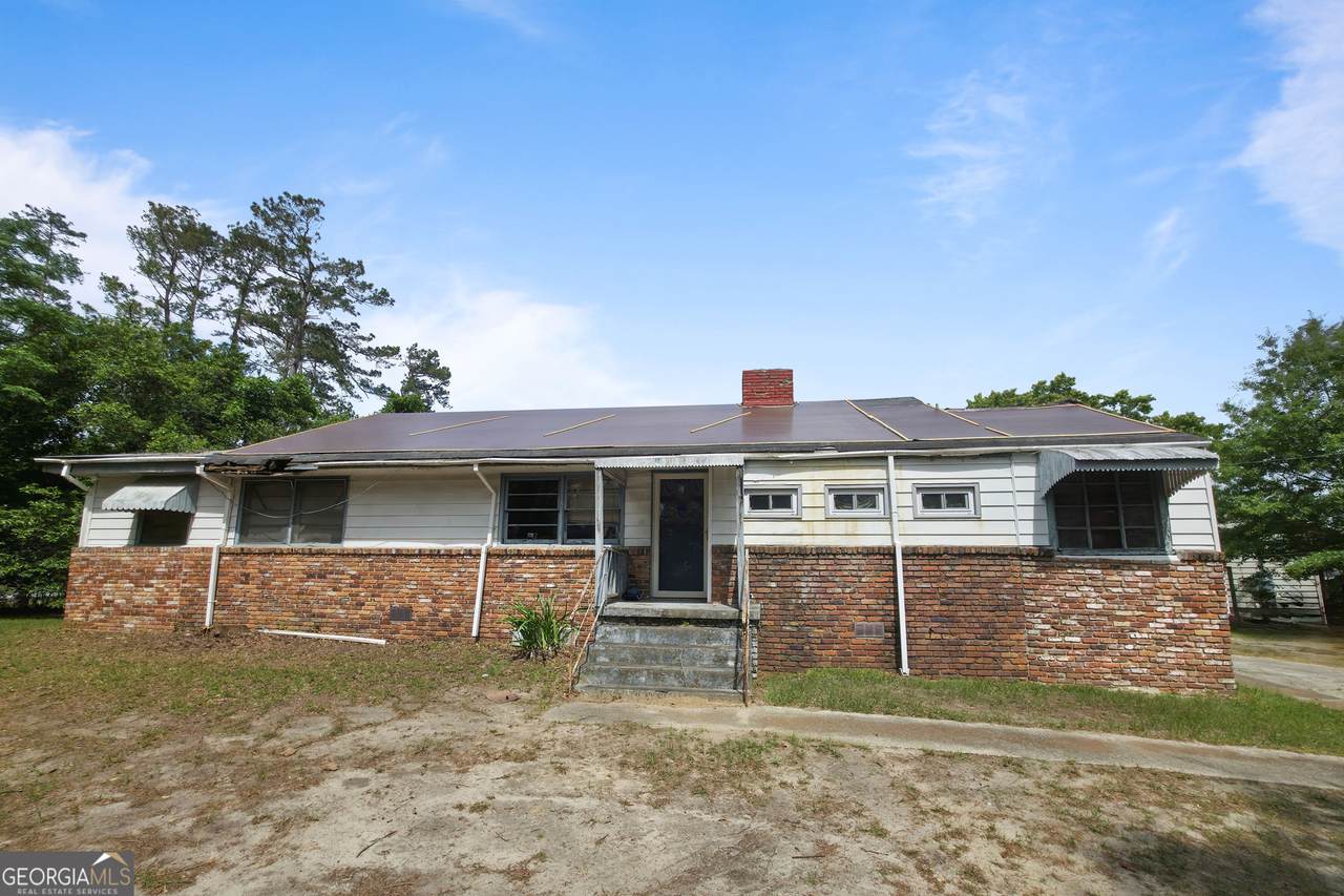 2974 Shelby Drive - Photo 1