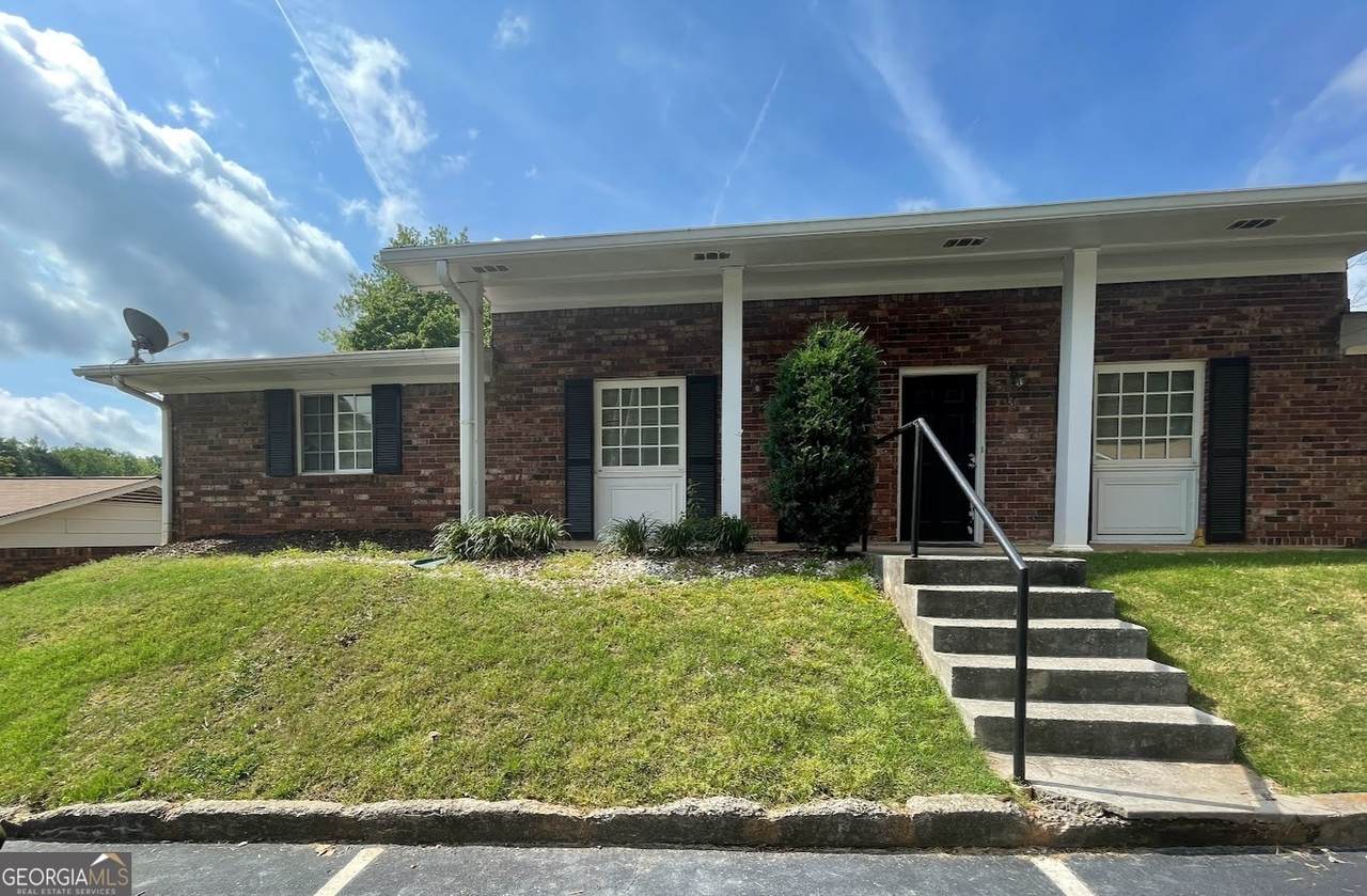 140 Mount Zion Road - Photo 1