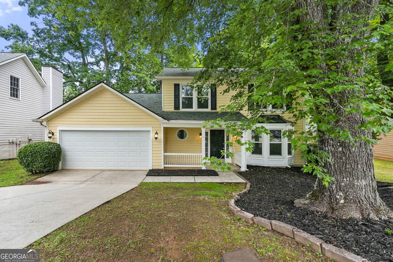 194 Beaverwood Court - Photo 1