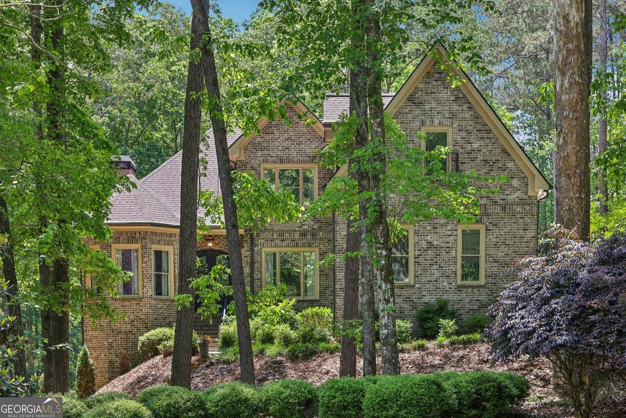 895 Freemanwood Lane - Photo 1