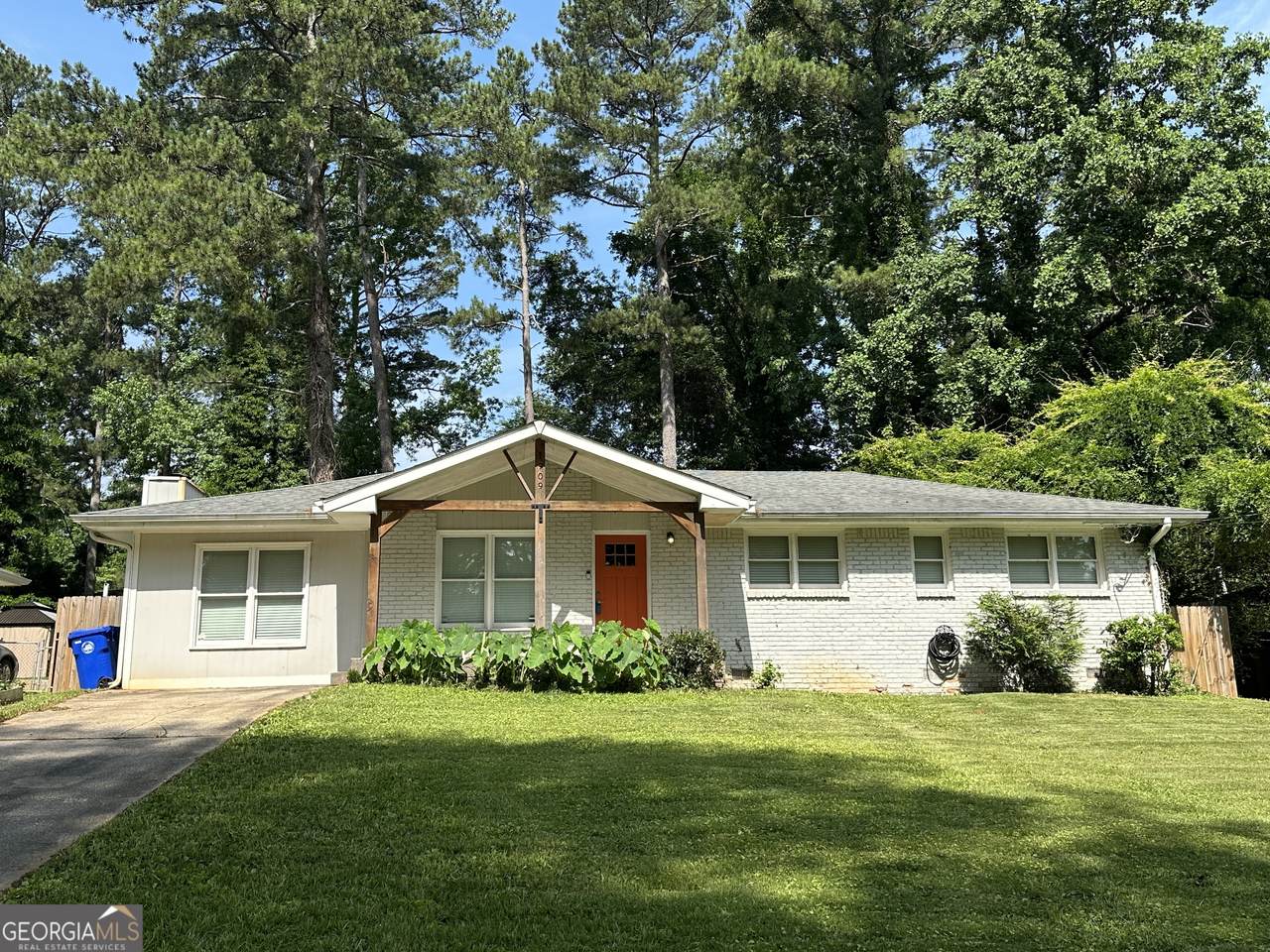 1909 Cindy Drive - Photo 1