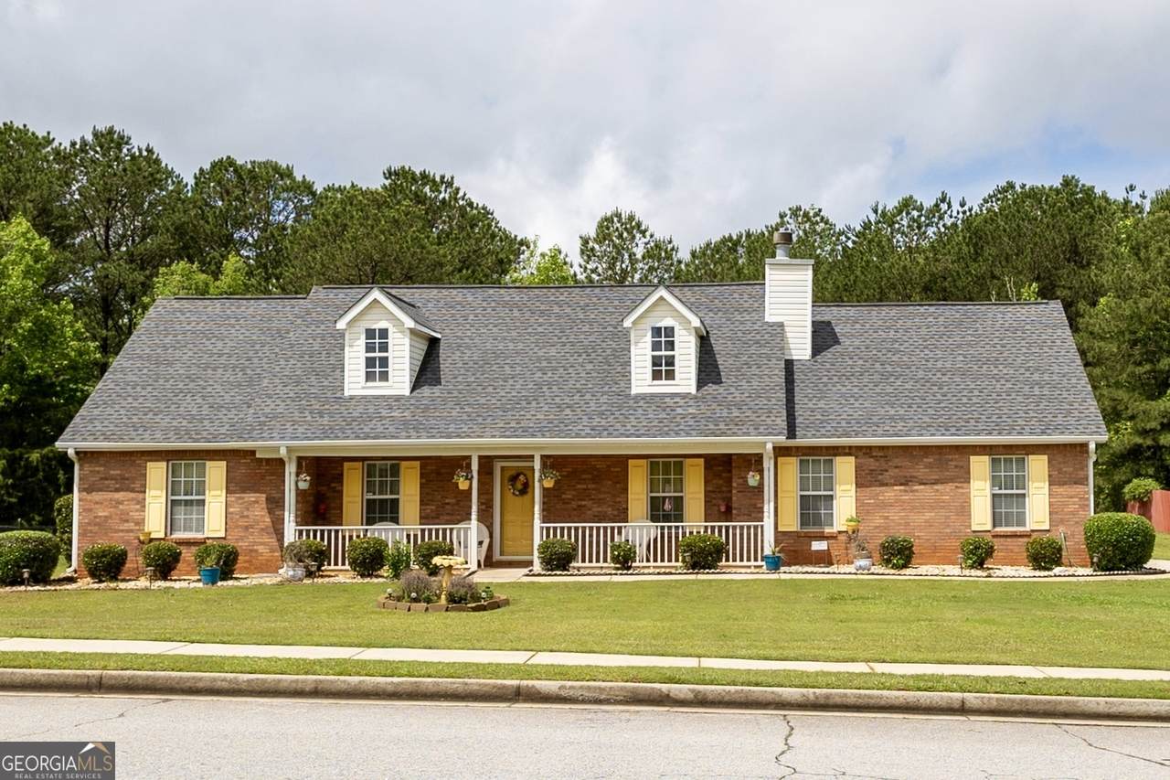40 Oak Hill Drive - Photo 1