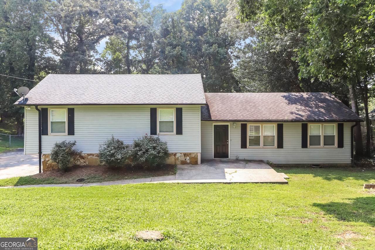 5243 Valleyview Drive - Photo 1