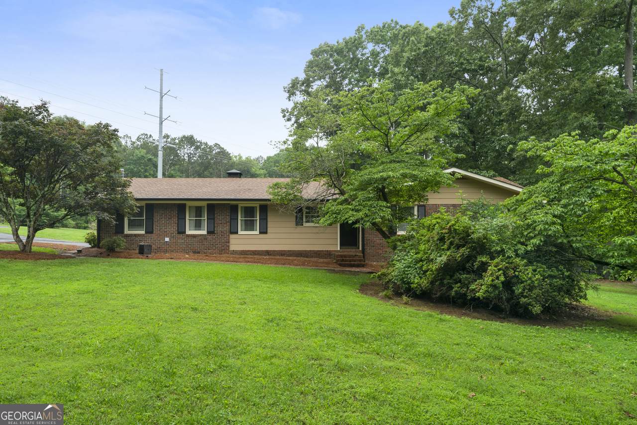 54 Twin Oaks Lane - Photo 1