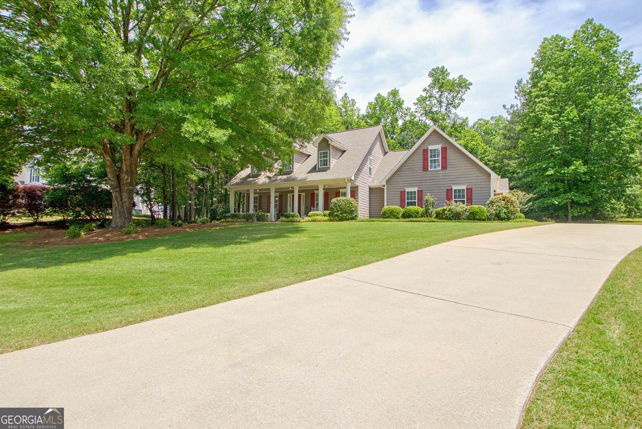 260 Brechin Drive - Photo 1