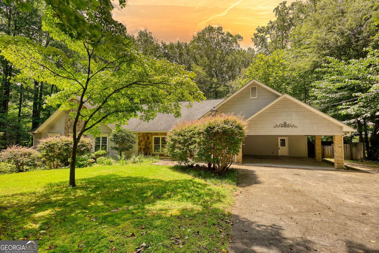 3601 Club Drive - Photo 1