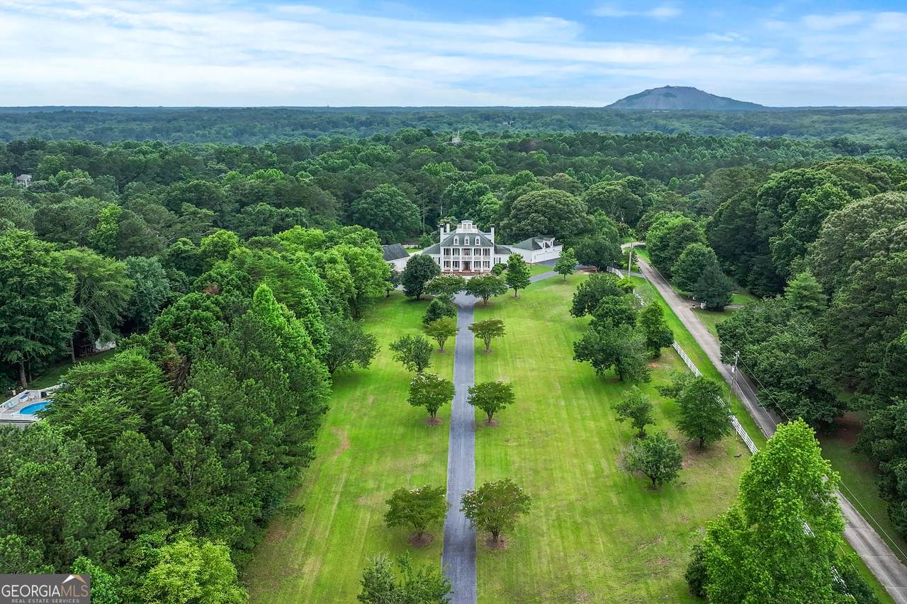 2595 Ross Road - Photo 1