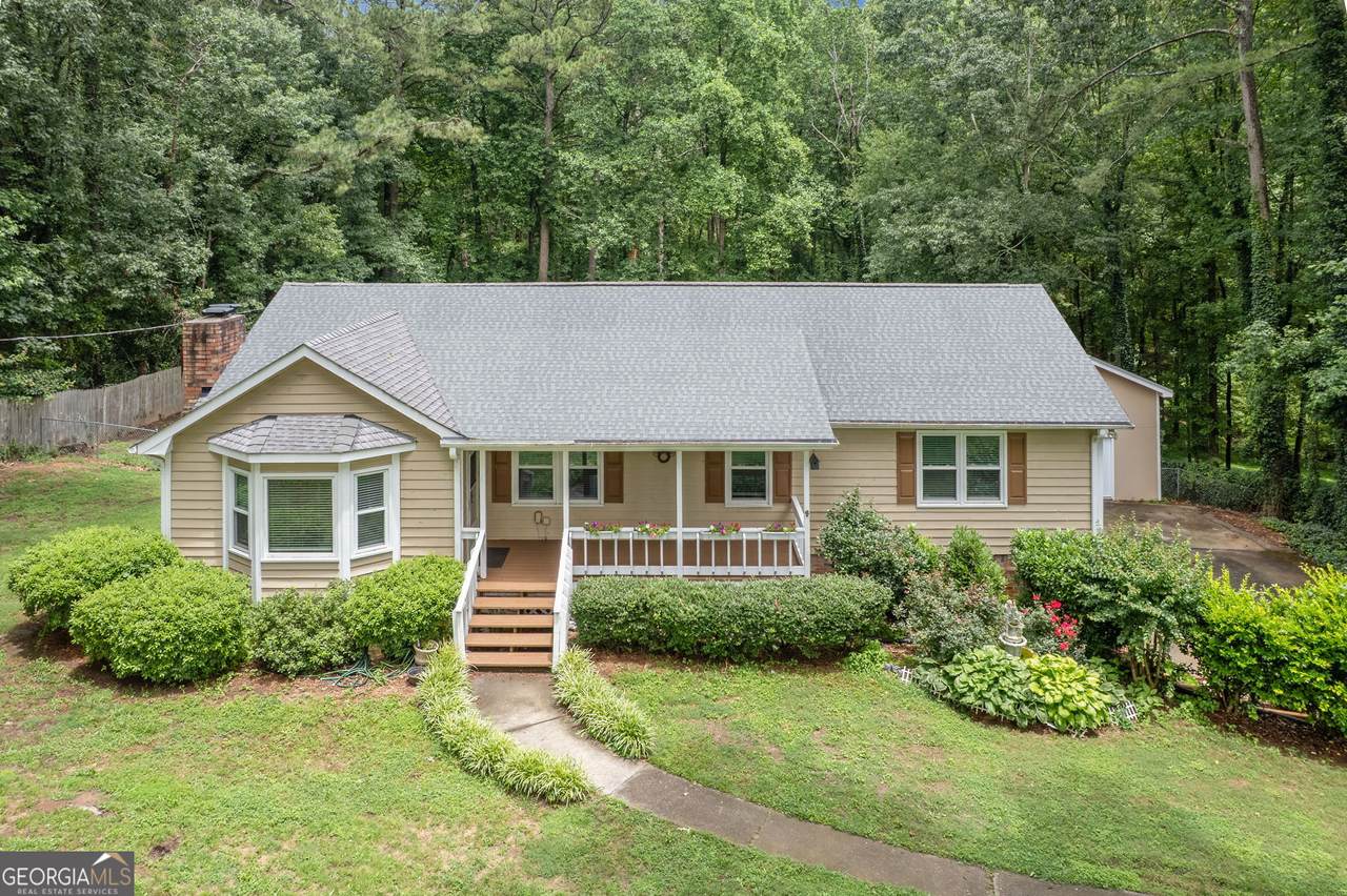 1904 Britt Drive - Photo 1