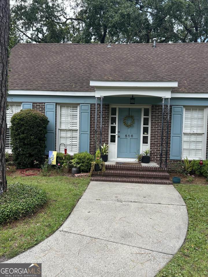 516 Postell Drive - Photo 1