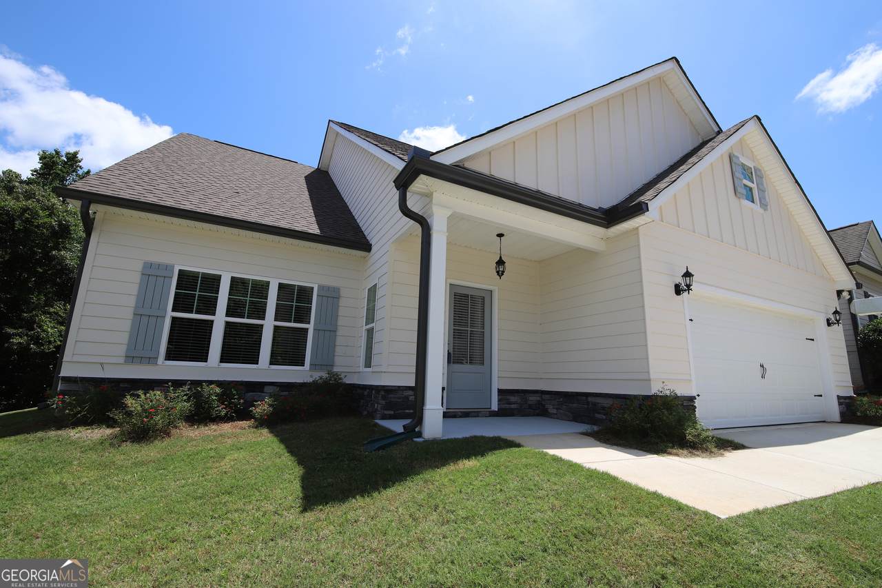 112 Celebration Boulevard - Photo 1