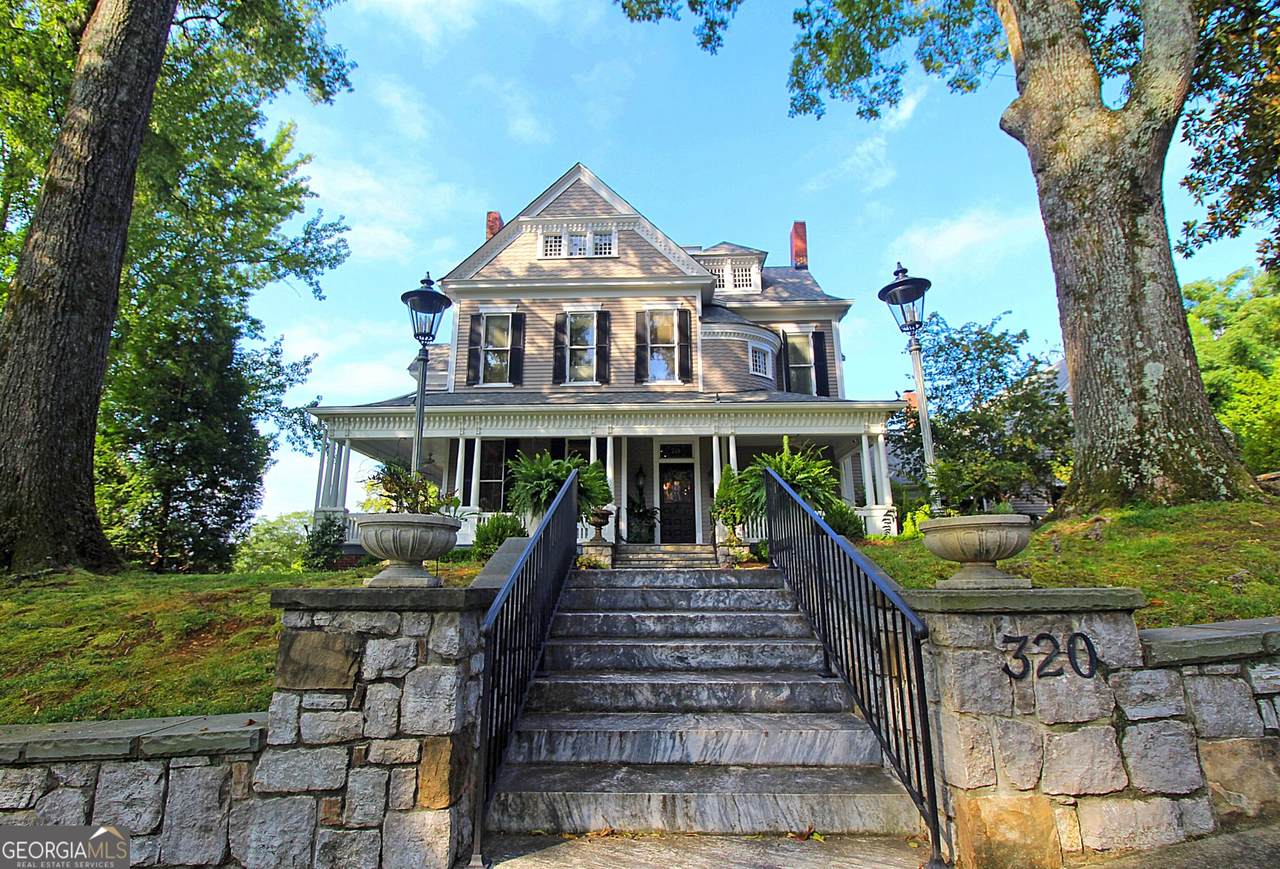 320 3rd Avenue - Photo 1