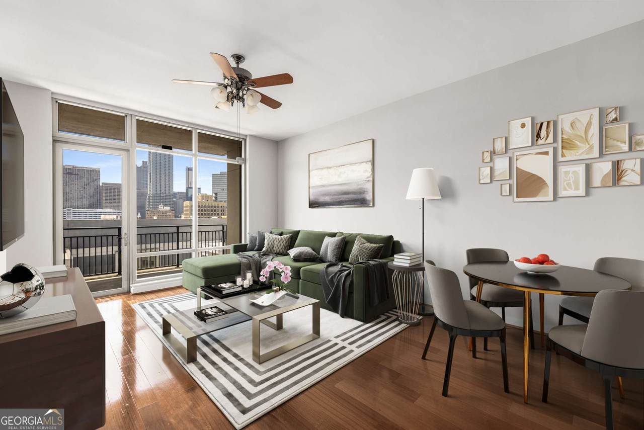 565 Peachtree Street - Photo 1