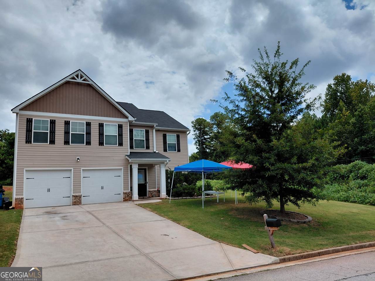 10 Windbrooke Drive - Photo 1