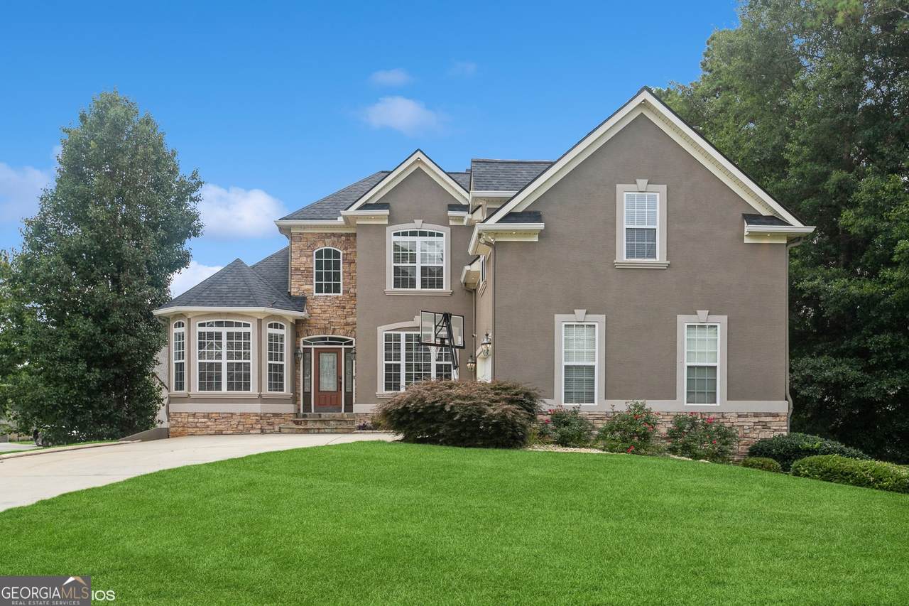 1020 Eagles Brooke Drive - Photo 1
