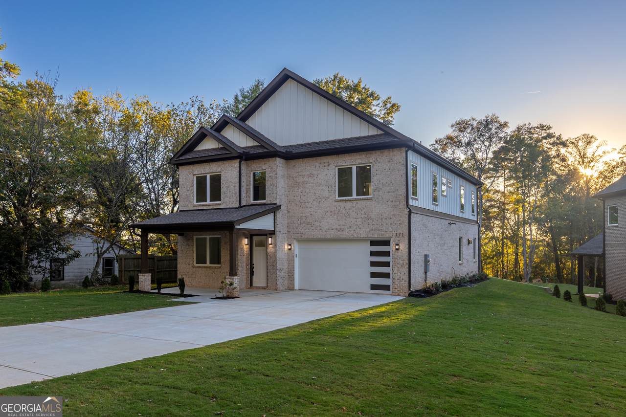 171 Honeysuckle Circle - Photo 1