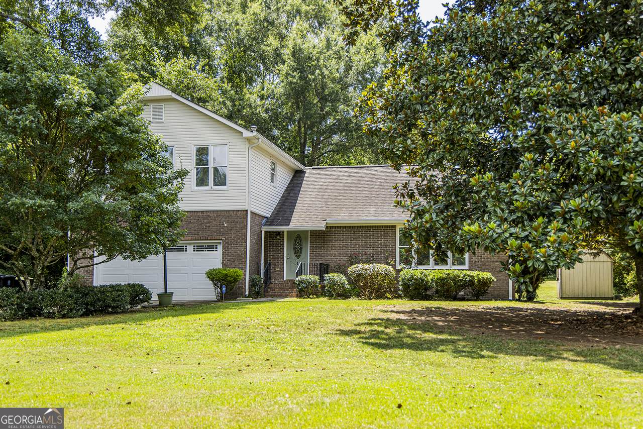 6 Woodland Drive - Photo 1