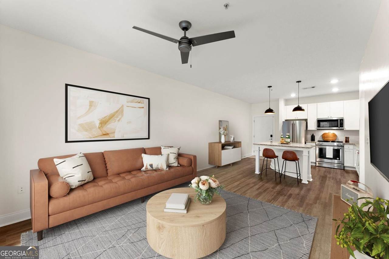 840 United Avenue - Photo 1