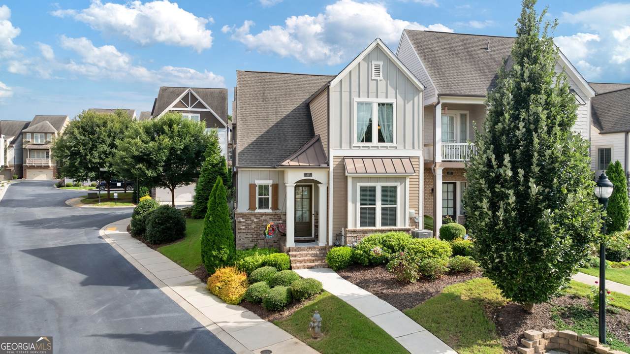 332 Symphony Way - Photo 1