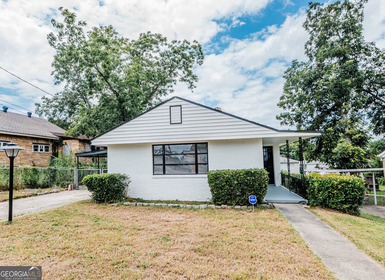 1485 Brentwood Avenue - Photo 1