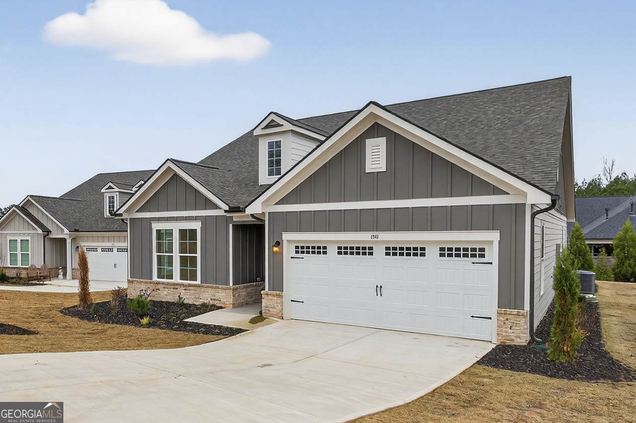 1541 Lake Drive - Photo 1